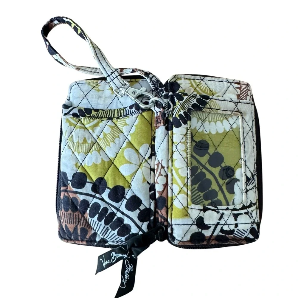 Vera Bradley Quilted Wristlet Wallet Floral Geometric Green Brown Zip Around